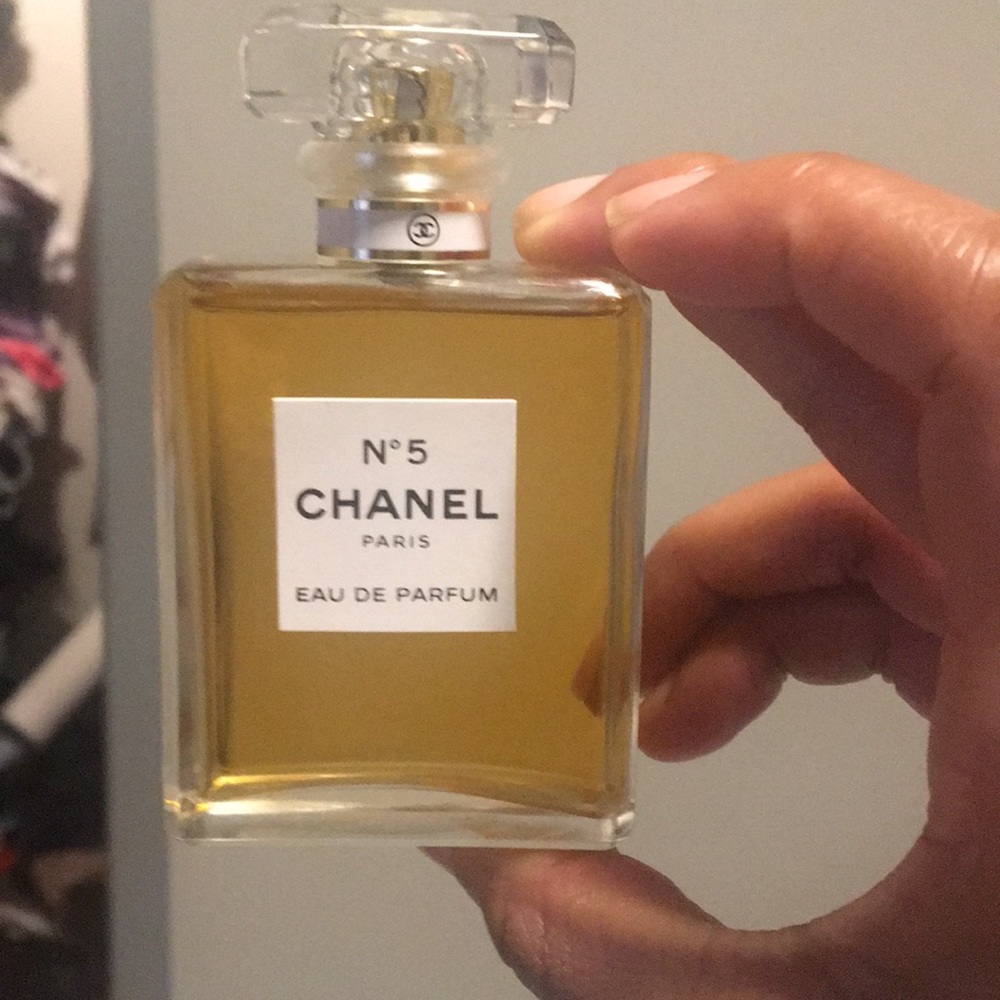 Chanel 5 perfume